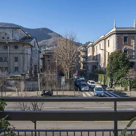 A Casa Di Titti * Como